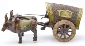 Desire Decors Brass Covered Village Bullock Cart Showpiece Replica, Brass Vintage Style Showpieces, Standard, Pack of 1